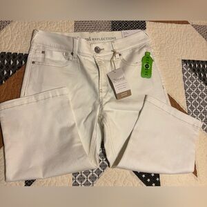 Natural Reflections Cream (Ecru) “Camp Side” Skimmer Capris